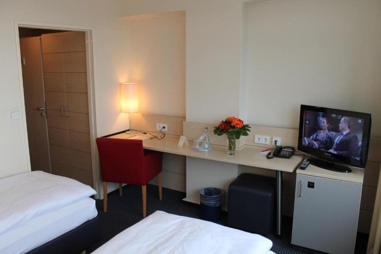 Enjoy Hotel Am Studio Berlin Dış mekan fotoğraf