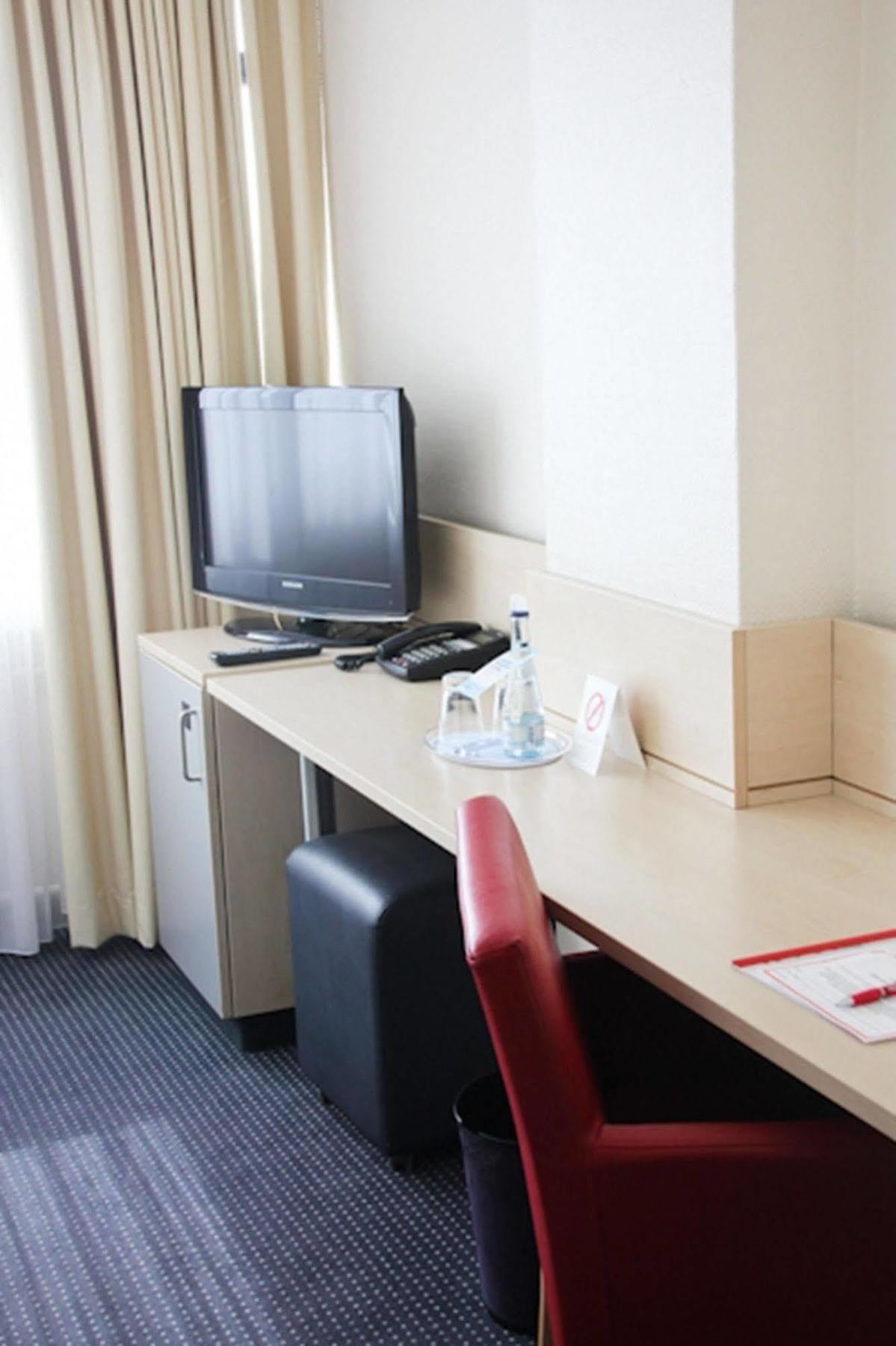 Enjoy Hotel Am Studio Berlin Dış mekan fotoğraf